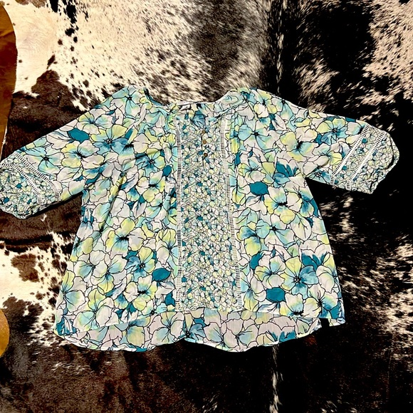 Women’s Blouse - Picture 1 of 1